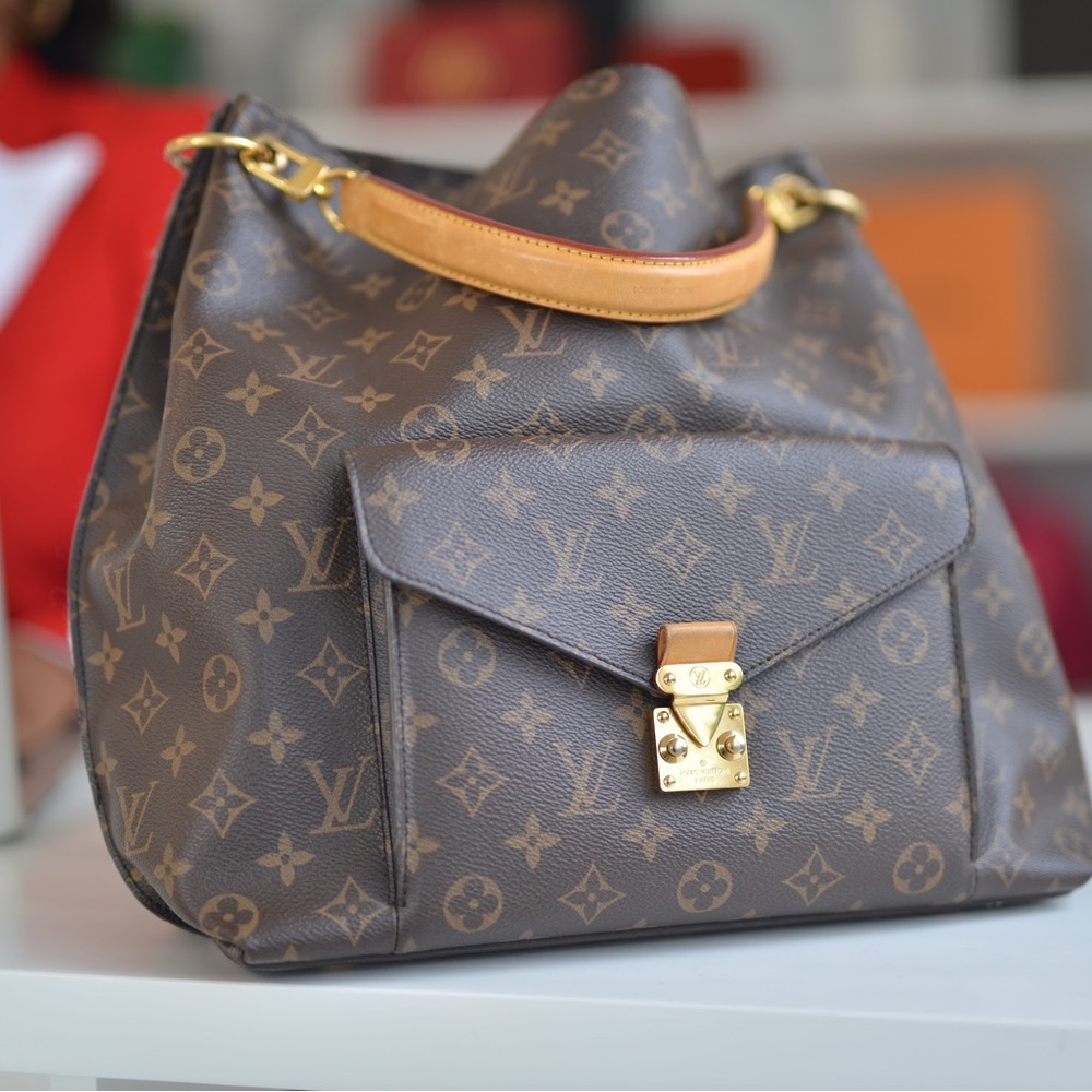 Authentic Louis Vuitton Monogram Métis Hobo Handbag